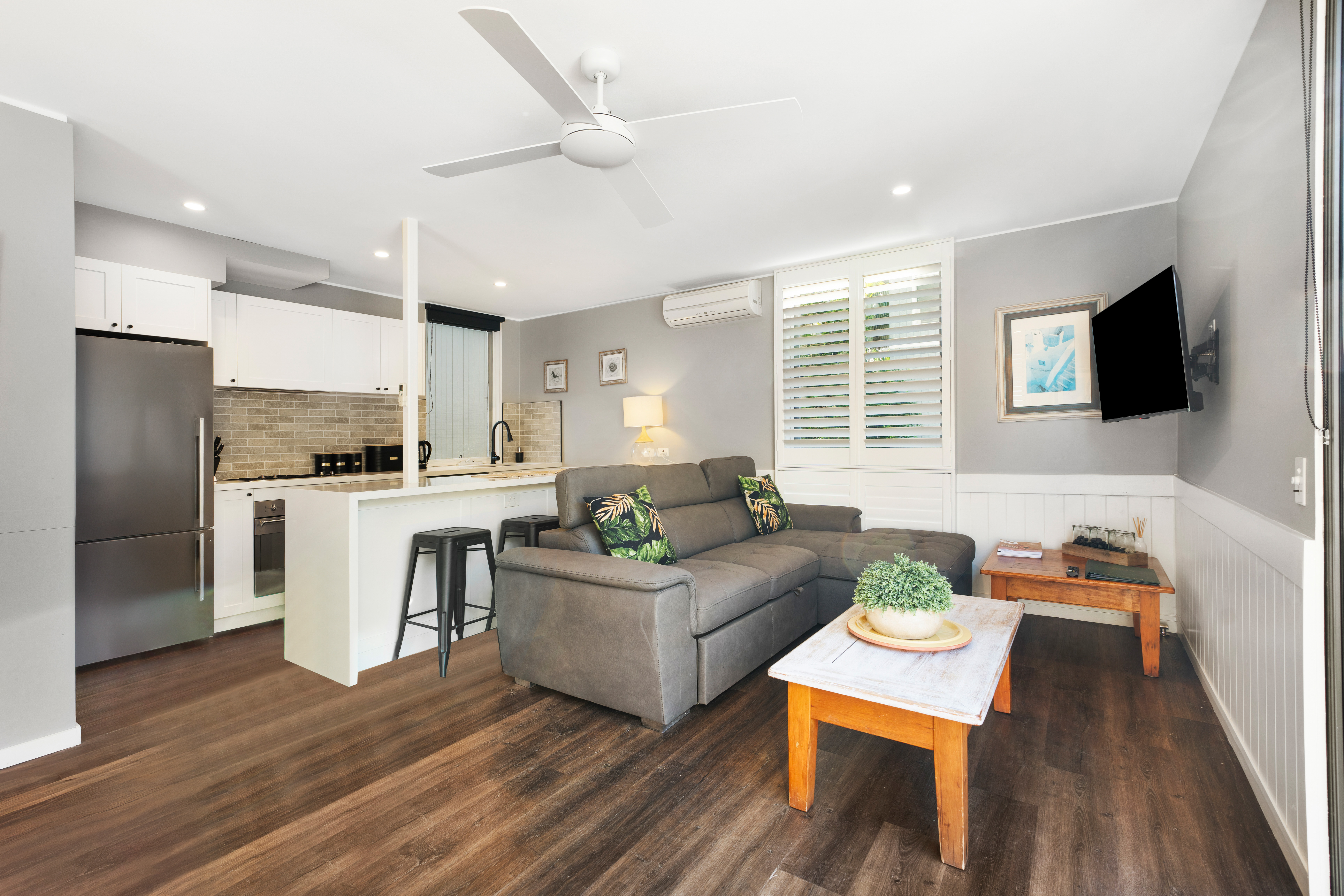 Hastings Beach House 06